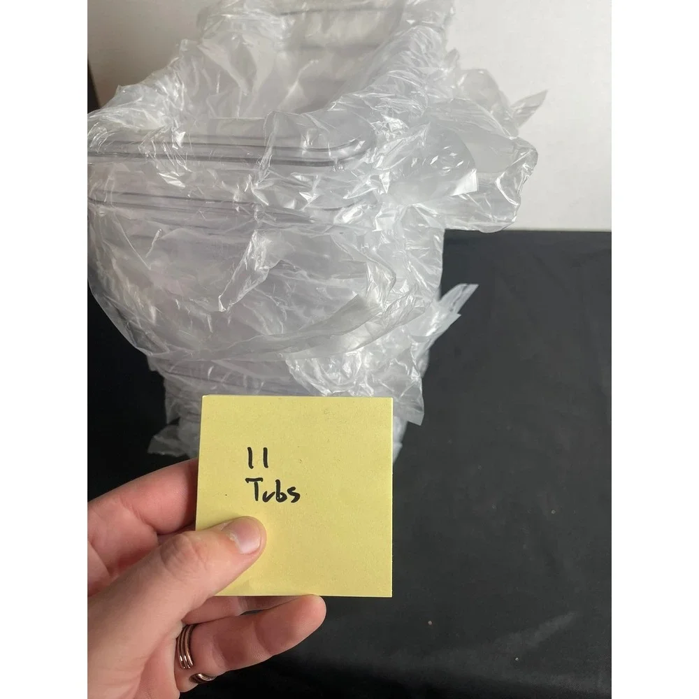 Unbranded clear polycarbonate